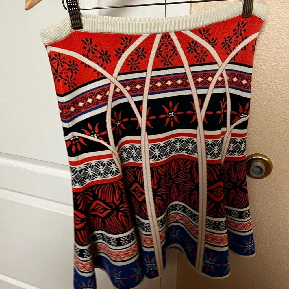 Diane Von Furstenberg Jacquard Knit Samara Desert Bands Fit Flare Skirt Small